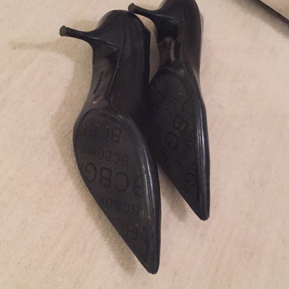 BCBG black heels - Picture 3 of 4